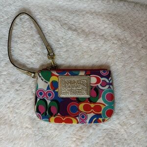 Y2K Coach Poppy Graffiti Signature graffiti limited edition wristlet